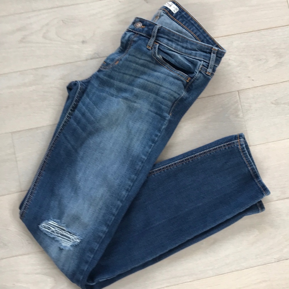 Hollister jeans